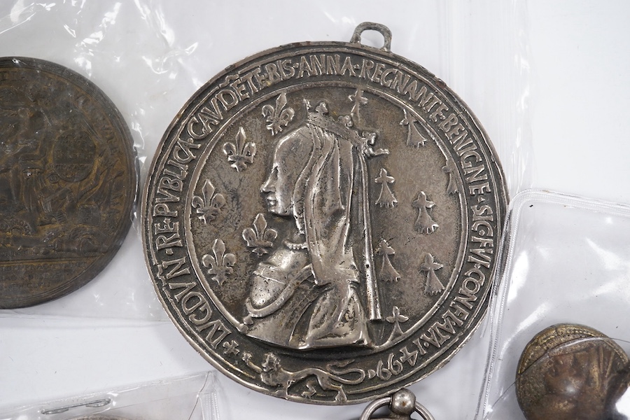 Historic and Commemorative medals, including Frederick the Great silver medal, French Patria silver medal, unnamed, replica medals etc.